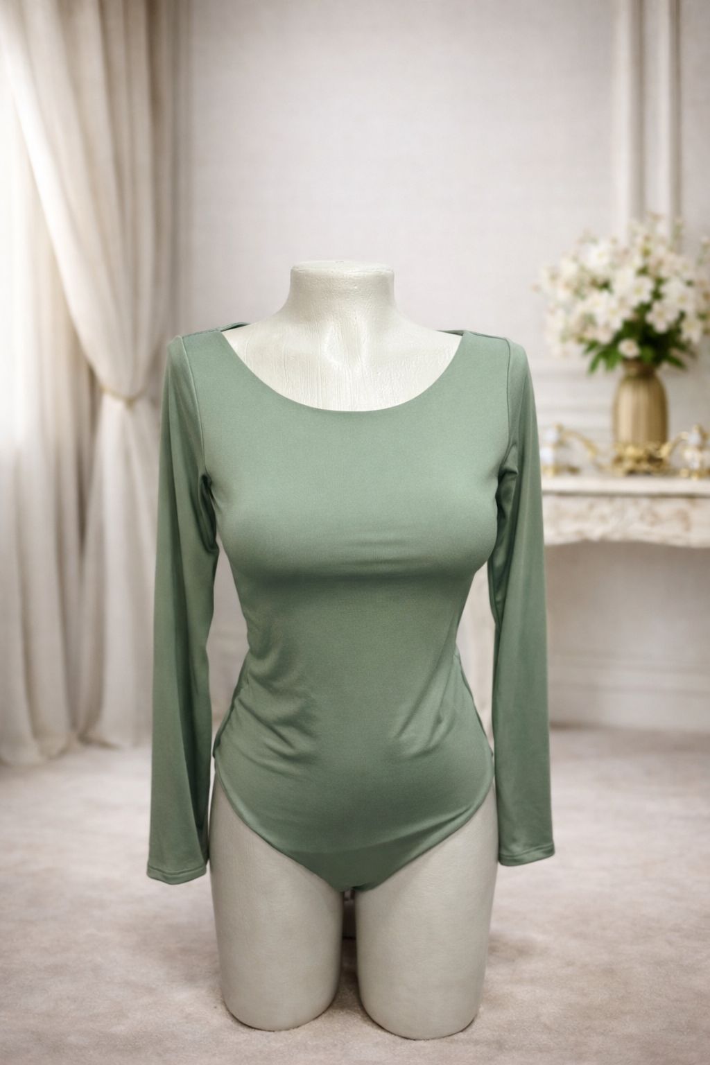 Body Elegante Cuello Redondo Manga Larga - Comodidad y Estilo